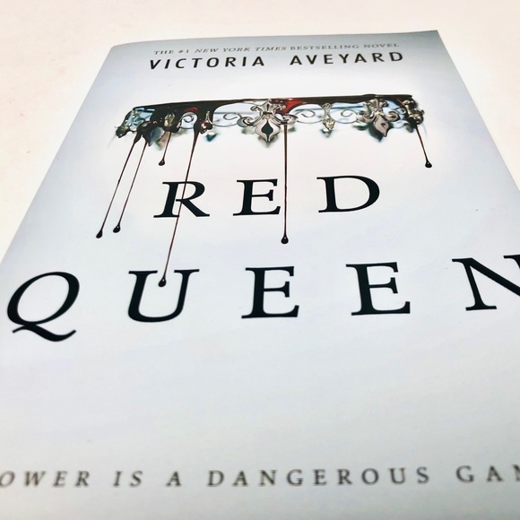 RED QUEEN VICTORIA AVEYARD SOFTCOVER BOOK - Picture 7 of 7